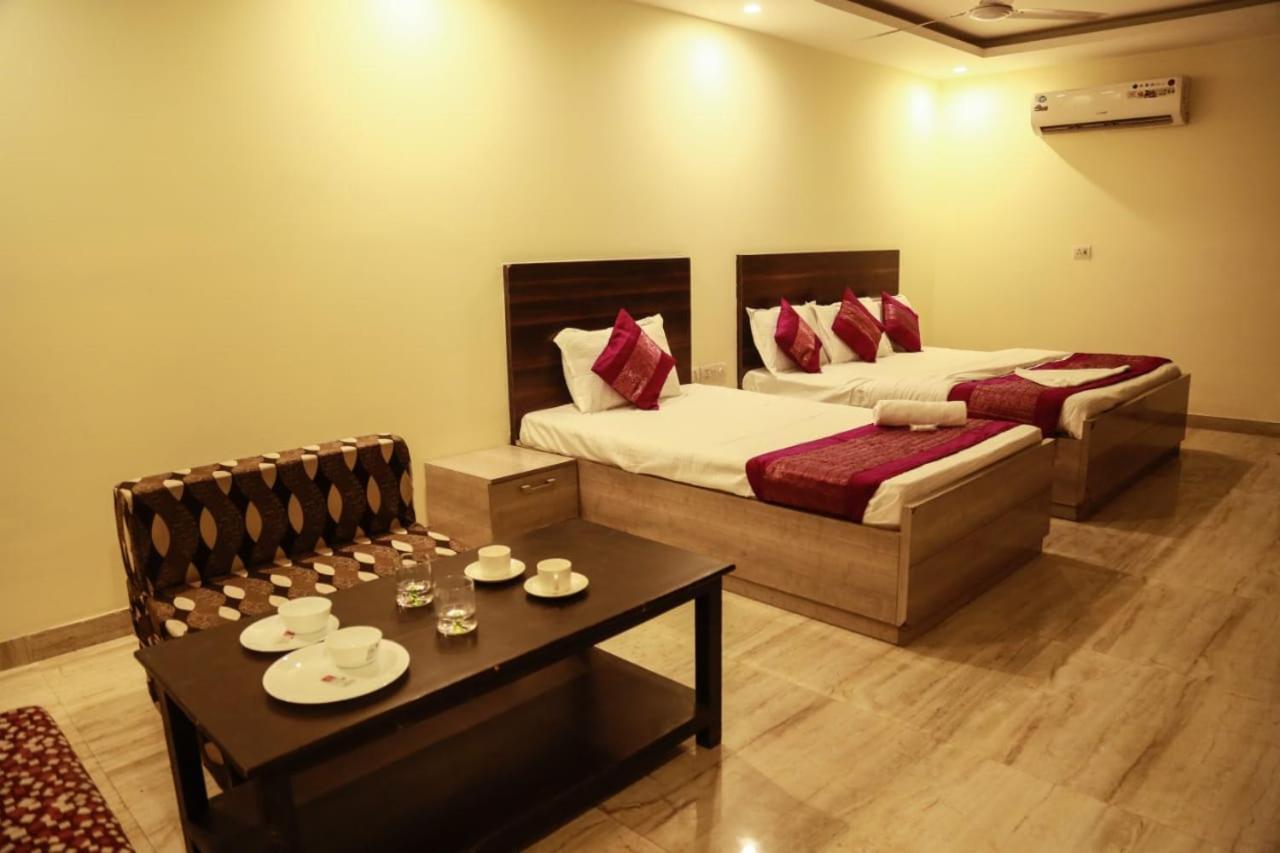 Basoya Farm 2Bhk Villla With Pool - 10 Min Away From Chattarpur Фаридабад Екстериор снимка